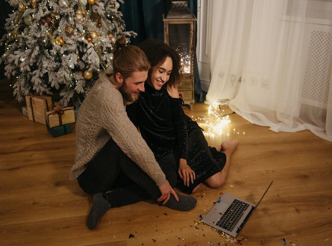 The Art of the Choice: How to Pick a GIF He'll Actually Appreciate